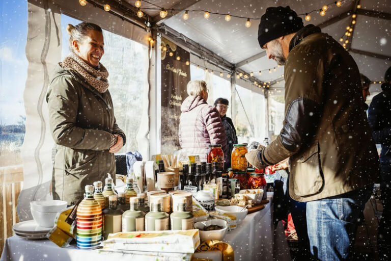 Vintermarknad vid havskanten
